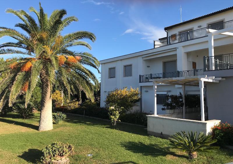 Sikelika Residence Sul Mare Скольитти Экстерьер фото
